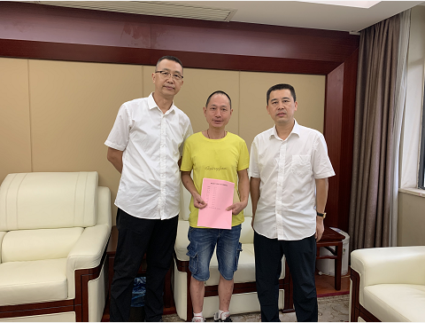 助力少年，點(diǎn)燃希望之光！